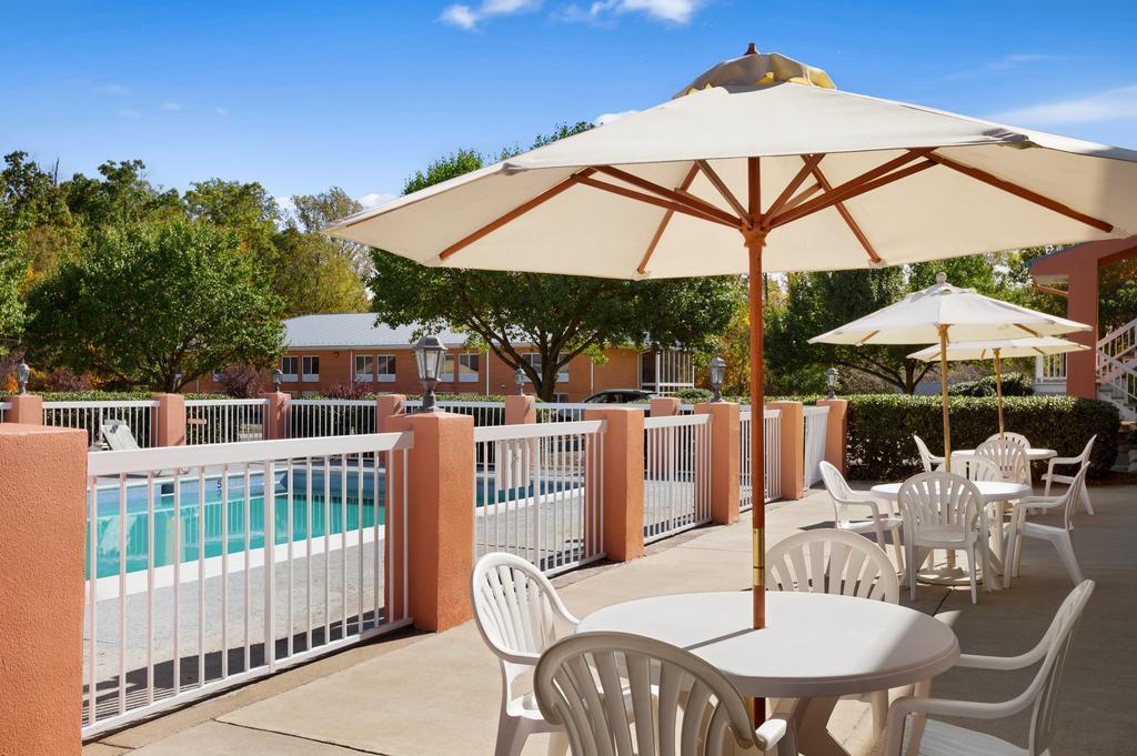 Hotel Baymont By Wyndham Warrenton Exterior foto